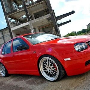 Meet your Posher, Salvador eduardo